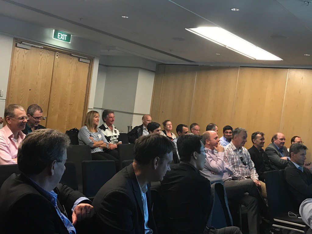 AlastairK2's tweet photo. #hinz2016 health sector architects group debating #nzehr https://t.co/DxTzLzbi7p