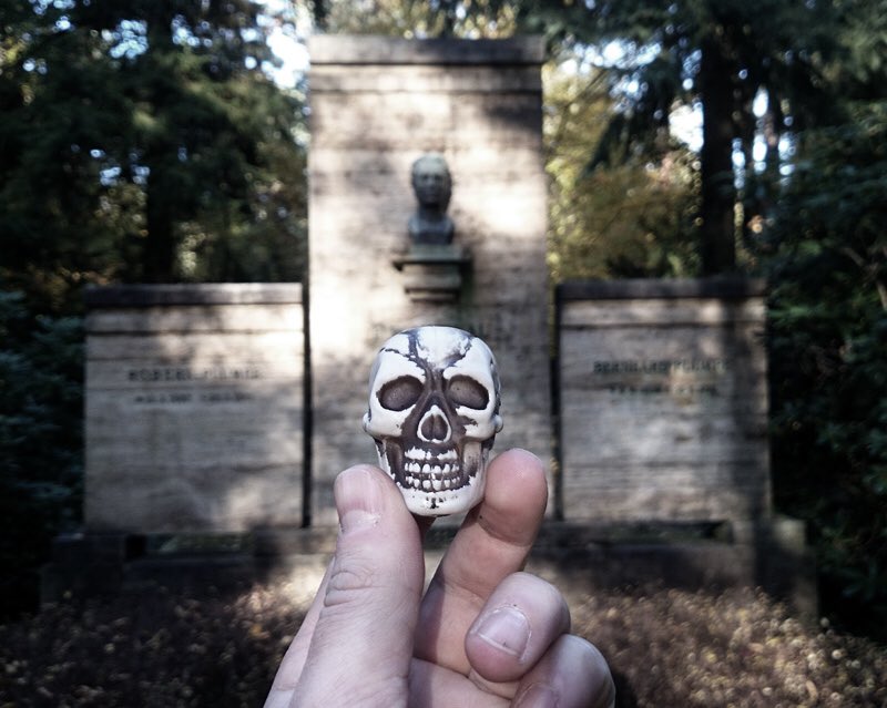 gutterdammerung's tweet photo. Looks like the #Berlin #Gutterquest is underway #repost https://t.co/7w8Zxqs7Dx