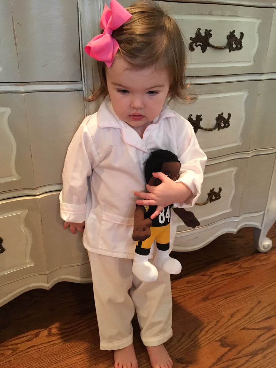 cloughertylaura's tweet photo. @AntonioBrown my nieces new favorite baby doll.  Any way I can send you a copy to sign for her birthday?  Thanks and stay healthy. https://t.co/1xwLyT5eL5