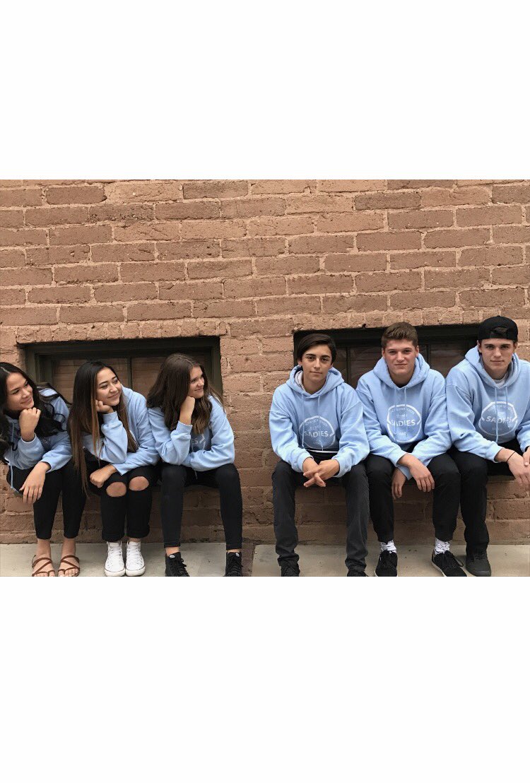 avry_watts's tweet photo. Sadies was too Fun! Thanks @char_692 💙💙 https://t.co/hQTKRhyRZF