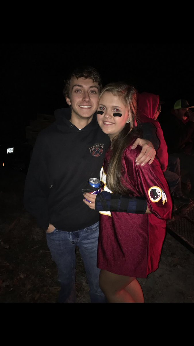 emmaboo42's tweet photo. Halloweekend was a gooooo π #assoutforharambe https://t.co/9Mzl1QUbw0