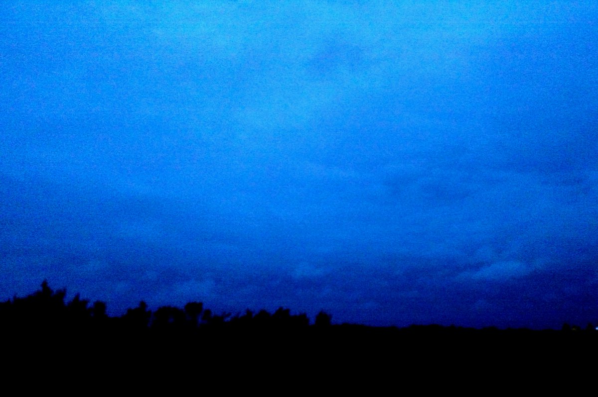 sherilkw's tweet photo. Storm clouds again #cloudsareback #nosunset https://t.co/M8GcuA8BMR