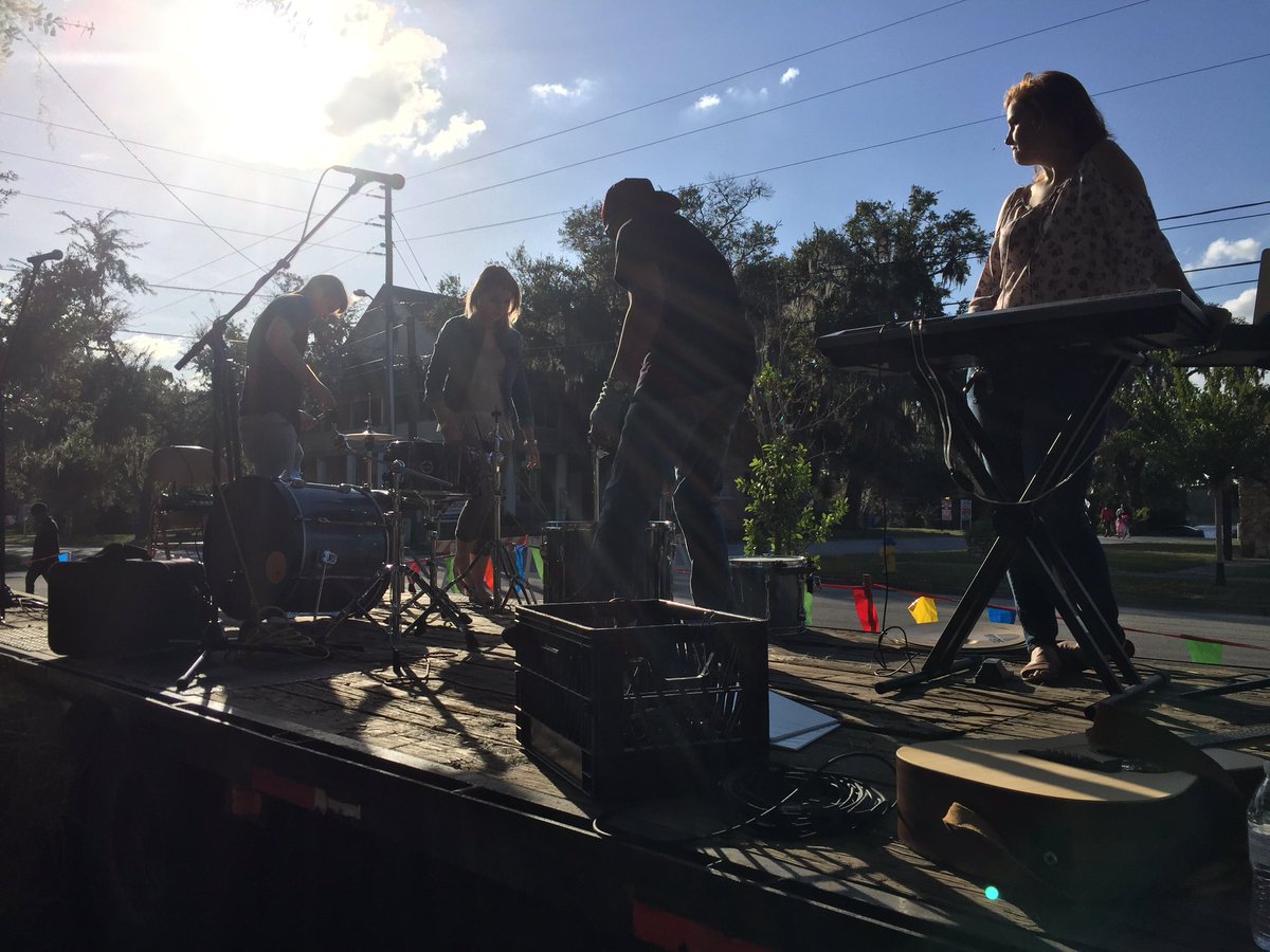 RenewedMusic's tweet photo. We had a blast playing at FBC Groveland's Treat Street! https://t.co/6UyGOAmPUN
