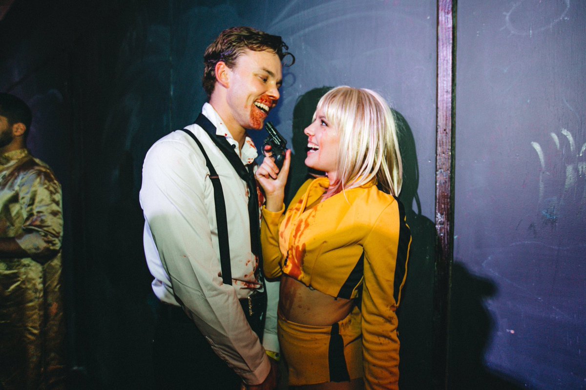 dahlaina_'s tweet photo. hey look it's my parents
@halsey @Ashton5SOS #hashton #5sos https://t.co/oOmnPUipch