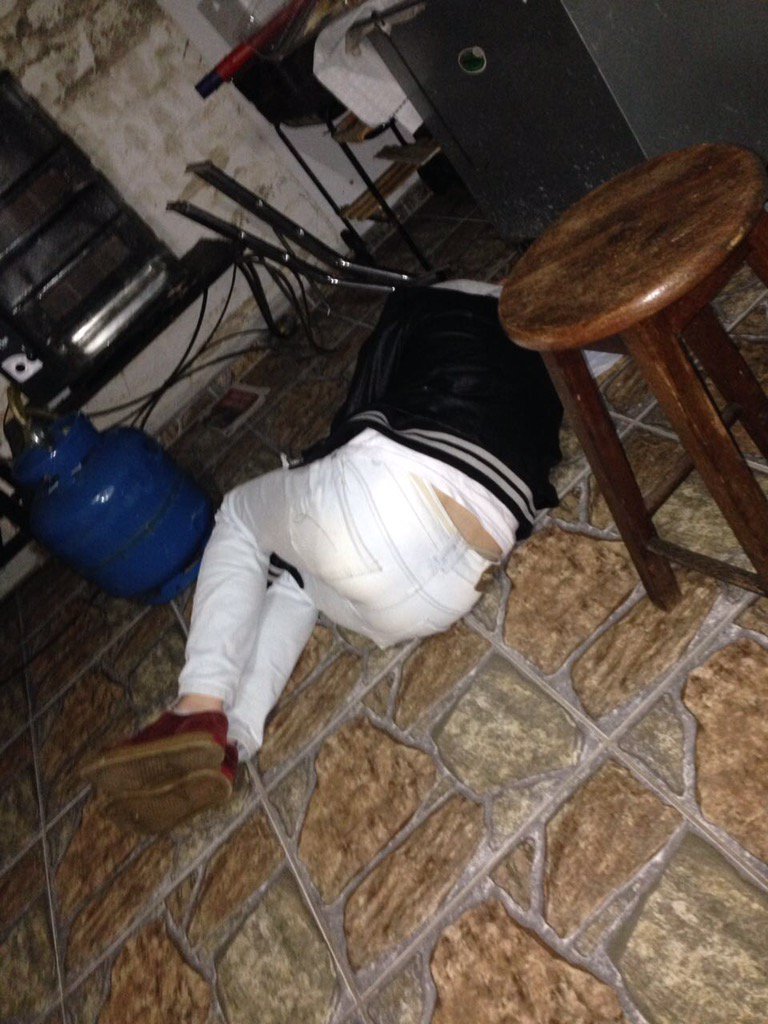 OldBitchh's tweet photo. Se é pra tomba.... tombei https://t.co/7WgrN1RDvD
