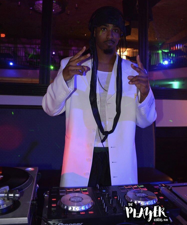 iamrickyparker's tweet photo. S/o to everyone who partied with the #fieldmobb last night for the 2nd Annual Player Haters Ball... @okaykreate @DJMARKUSGOLD had it lit! https://t.co/Q6SeVZJK0H