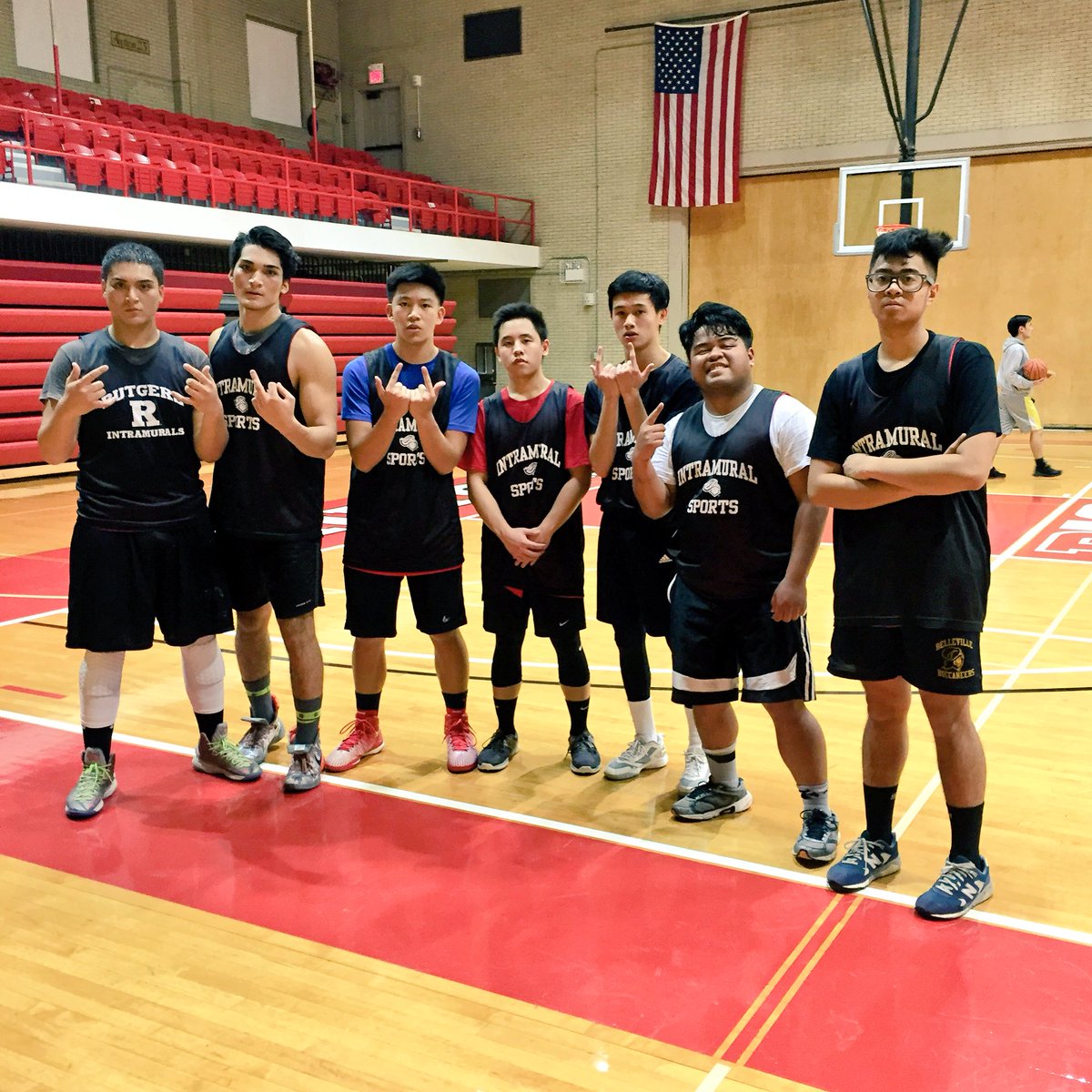 Rutgers_RAPS's tweet photo. Intramural basketball team caught another dub!! Great work, boys! #OffToSemis #RAPSawesome #NoLs https://t.co/AqLIXXtlVw