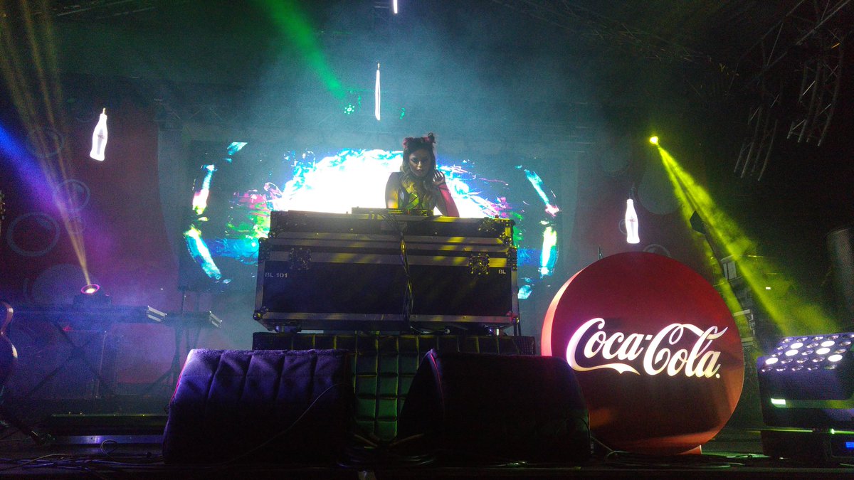 CocaColaForMeCo's tweet photo. Muchas gracias. Este #InterfansCCFM estuvo sensacional // @itsAliStone @Diamantelectric @WindyGirk @universoSOFA @SoyElAfroJack https://t.co/zS6j1jF0o0