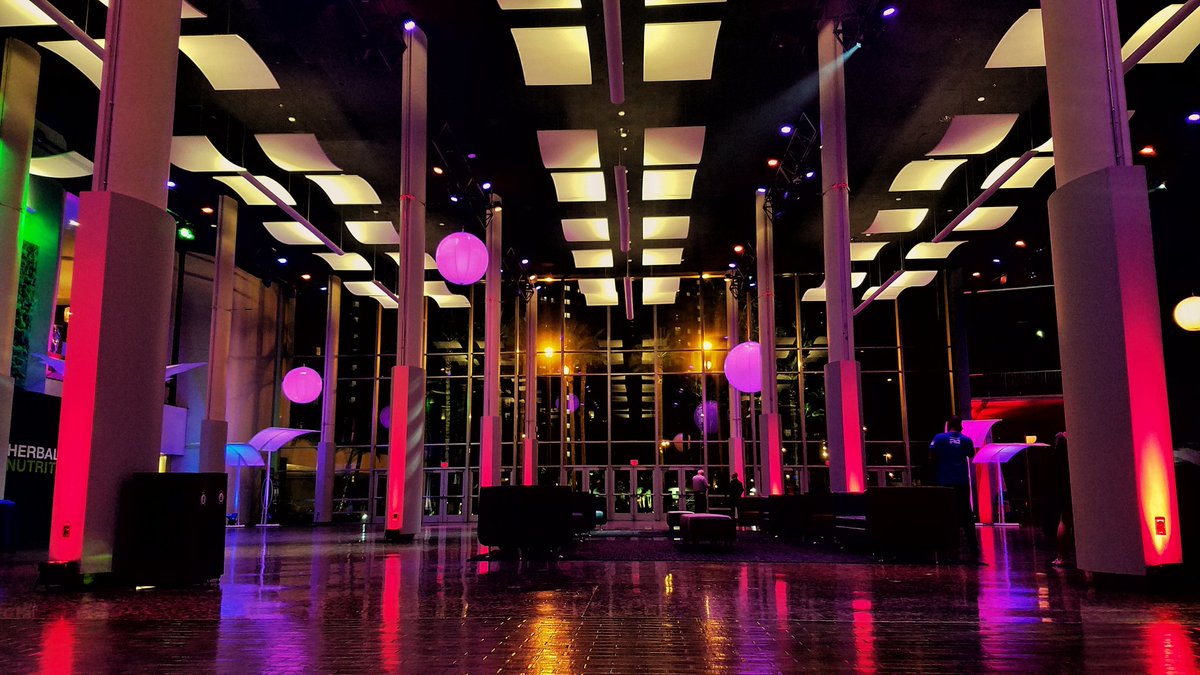 AmbientPro's tweet image. Lighting, audio and DJ by @AmbientPro 

@djnavics #djnavics #ambientpro #herbalife