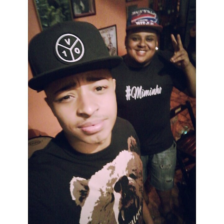 rvillanova_'s tweet photo. #MeninosDoBem #CãoVacinado #ÉOsR ! 

👬🎵🎤👊 @R_Garciia_ https://t.co/IzVwQ3vFAE