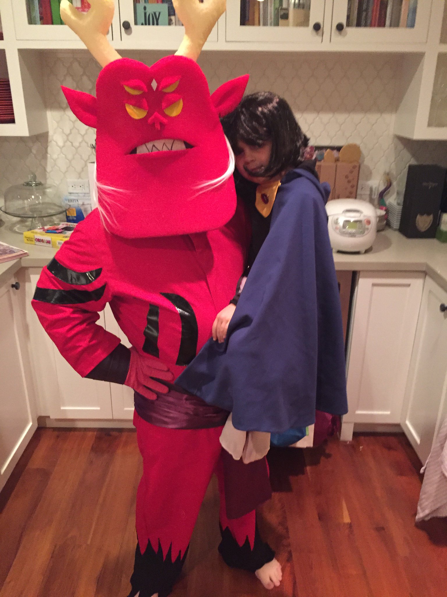 patton oswalt halloween costume patton oswalt on twitter quot alice wanted to be raven for patton oswalt halloween costume patton oswalt on twitter quot alice wanted to be raven for