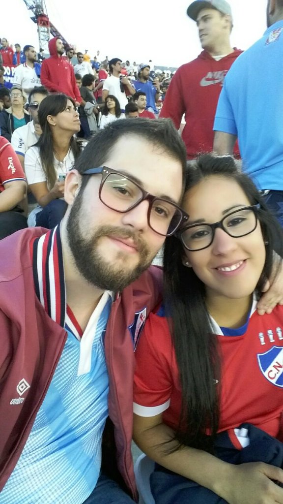 Leonaru9's tweet photo. Queremos la #camisetanacional !!! Vamos tricolores !!!! 🔴⚪🔵 https://t.co/F4TheVPCtD