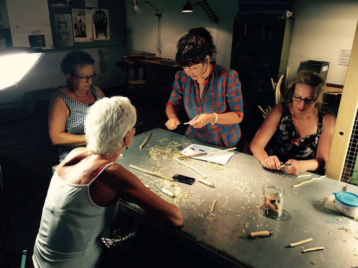 Zeeuwsmuseum's tweet photo. Op dinsdag en donderdag is onze HANDWERKPLAATS open van 13.00-16.00 uur. Ga zelf aan de slag kunt. https://t.co/JAyLQaDZ4J #HWHOUT #HANDWERK https://t.co/wBFdCEnmWT