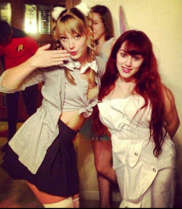 I've been The Little Mermaid at least three Halloweens in my life. Miss this hair. https://t.co/VY4t<a href="/tag/dreamscometrue"class="tags"><span>#dreamscometrue</span></a><a href="/tag/stevenuniverse"class="tags"><span>#stevenuniverse</span></a><a href="/tag/crystalgems"class="tags"><span>#crystalgems</span></a>