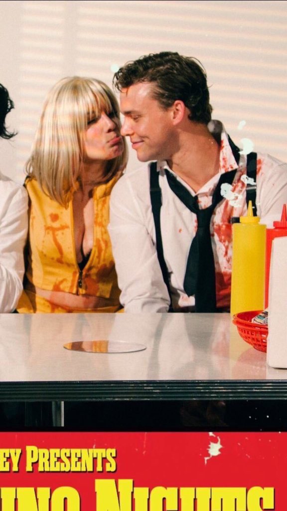 929Iive's tweet photo. HALSEY AND ASHTON ARE LEGENDS IM SO HAPPY THEYRE HANGING OUT AGAIN https://t.co/rHtJQyocUO