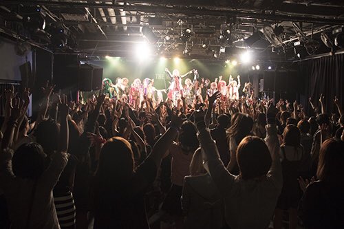 bprecords_'s tweet photo. 台湾公演！どのバンドの時もワンマン公演を観てるかの様に盛大に盛り上げてくれました！アンコールはRoyz ver.の「繚乱レゾナンス」で大盛り上がりでした✨ありがとうございました！  #己龍 #Royz #コドモドラゴン https://t.co/PbMNTd2J5G