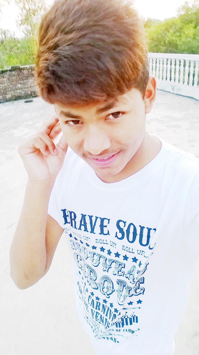 atishray123's tweet photo. What's up gizzzzz https://t.co/juanaPBGc5