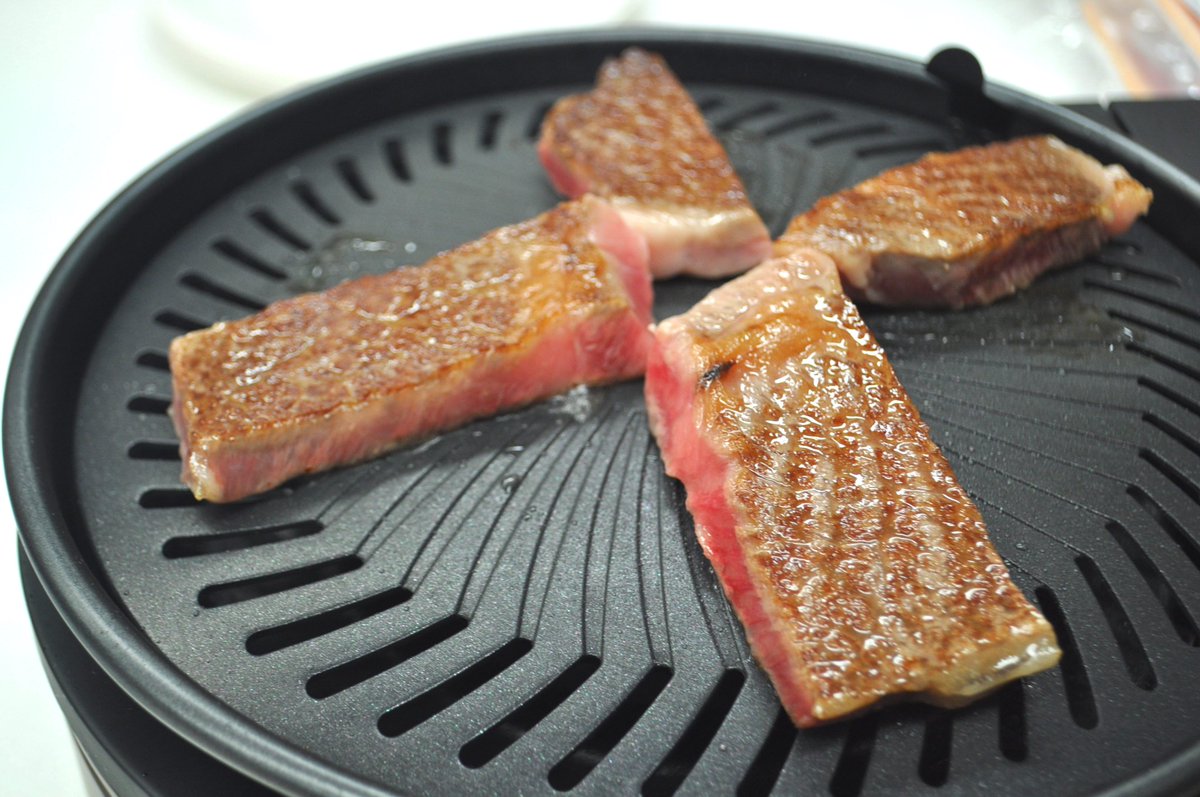 肉メディア Com 煙が出にくい 家庭用焼肉コンロ やきまる くん とザイグルの無煙勝負 さて 軍配はどちらにあがったのでしょう イエニク連載でおなじみ松浦さんと編集長も参戦です T Co Eofa0ildce やきまるくん ザイグル 無煙 肉メディア Com 煙が出にくい 家庭用焼肉コンロ やきまる くん とザイグルの無煙勝負 さて 軍配はどちらにあがったのでしょう イエニク連載でおなじみ松浦さんと編集長も参戦です T Co Eofa0ildce やきまるくん ザイグル 無煙
