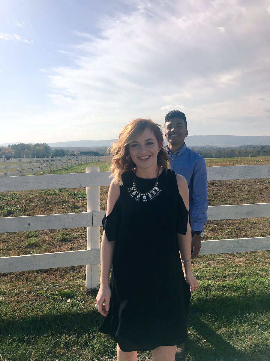 MHarding98's tweet photo. Today was a beautiful day. Congrats Ellyn and Steven. https://t.co/y4u6hJz41k