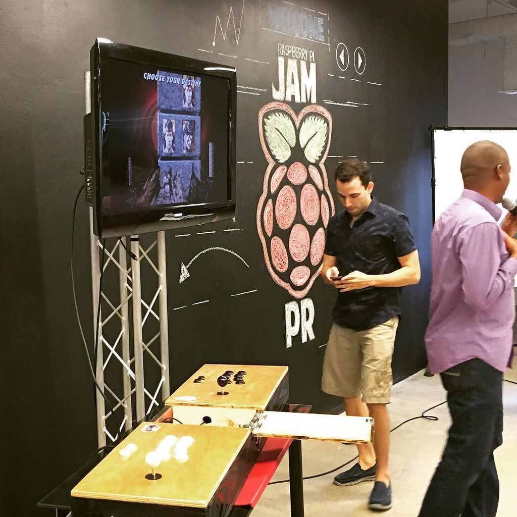 deveonllc's tweet image. #raspberrypijam #raspberrypi ift.tt/2epEwbL