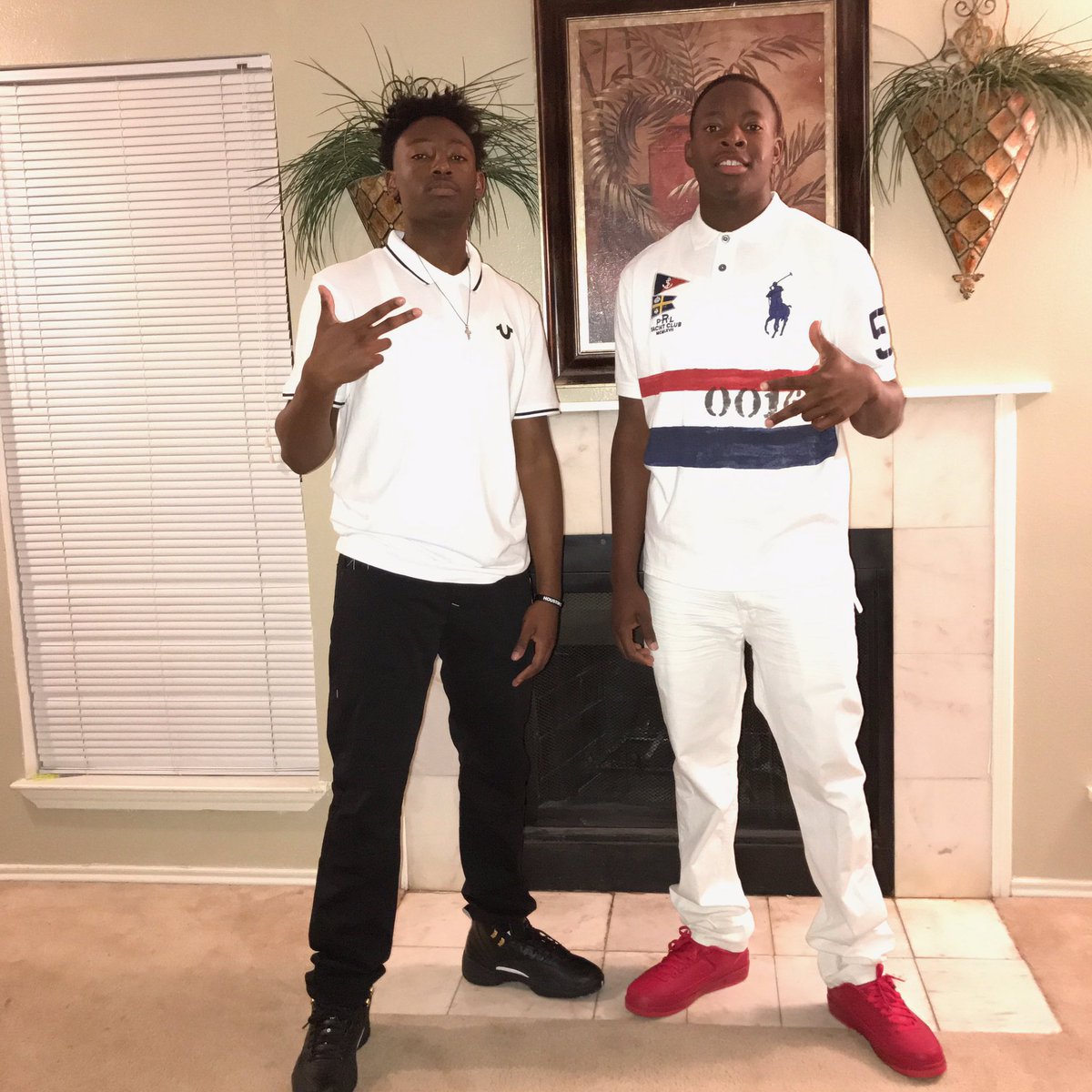 Dre_BoutPape's tweet photo. We come from a solid foundation #fly💩 #RIPOUTLAW https://t.co/gz5CW0YZ02