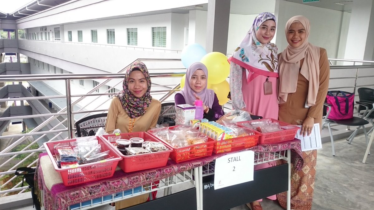 BASISOfficial's tweet photo. LIVE UPDATE: BASiS BAZAAR SALE, 30 OCT- 4 NOV 2016
#basisbazaarsale #am228 #fsppp #uitmsarawak https://t.co/R2JH67vRPo