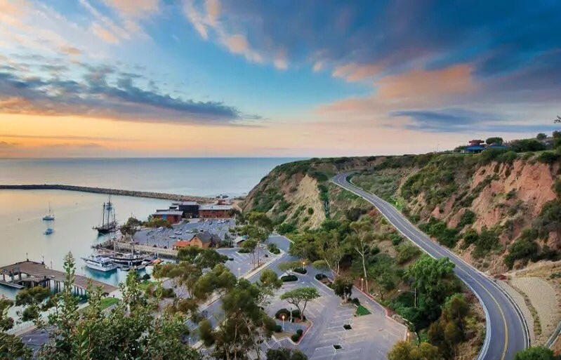Nomadic_Youth's tweet photo. California Shore line always beautiful https://t.co/WTt2fpVQFV