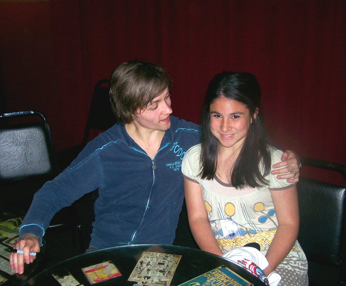 jwazlyn's tweet photo. #throwback to 2008 when prepubescent me convinced my parents to let me skip a week of school to see @SondreLerche in concert. #divorceperks https://t.co/hW8PEFTADn