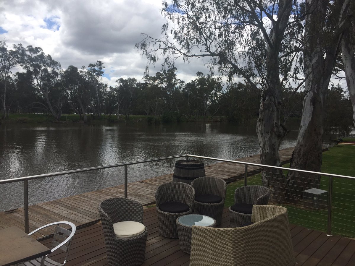 sdick_1's tweet photo. 20km time trial in 36m 40s. #ftifit #nagambie https://t.co/m8nGYUTwuq