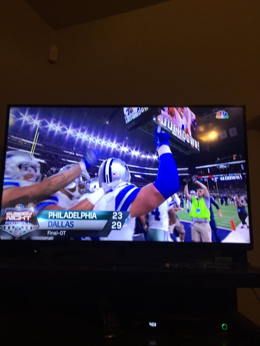 80_West's tweet photo. @KMACK2009 @DezBryant #1stPlace https://t.co/ttai3vSyd3