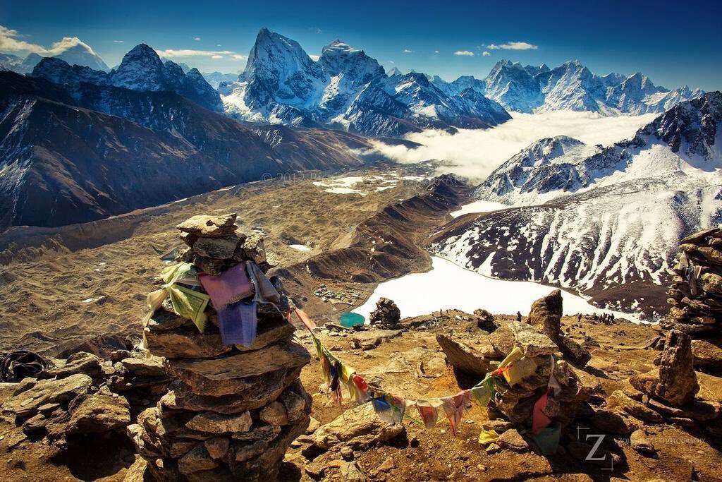 RONBupdates's tweet photo. #ronbupdate
Gokyo Lake (the worldтАЩs highest freshwater lake system), in Sagarmatha National Park. #Nepal
image: @NepalInPix https://t.co/DyTjABHB7G