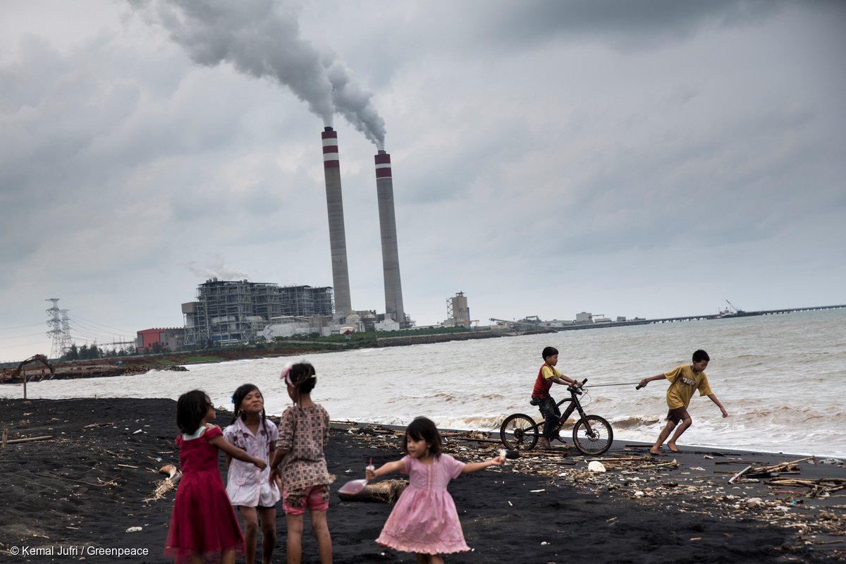 Devastating new research: Air pollution kills 600,000 children yearly. <a href="/UNICEF/">UNICEF</a> urge govt to cut fossil fuels &gt;&gt; act.gp/2f428UL