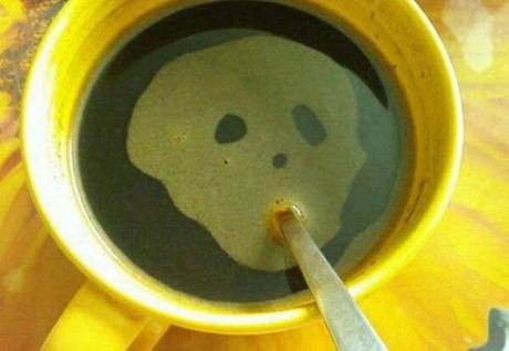 BauN3RD's tweet photo. Glaubt ihr auch, dass der Kaffee mir irgendwas sagen will? https://t.co/F1xFkYkY8s