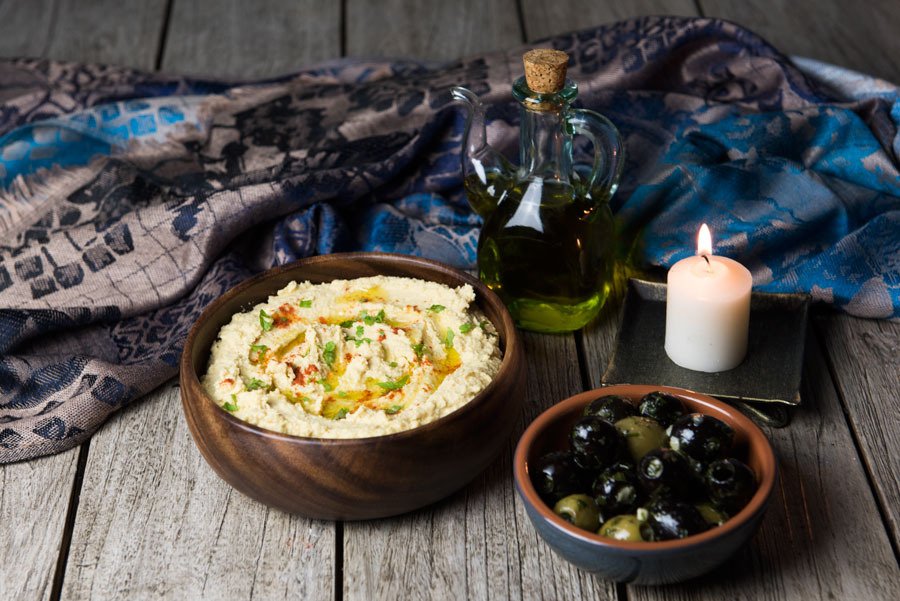 NordmannStudio's tweet photo. THE VERY BEST CLASSICAL HUMMUS 
the perfect healthy snack for long October nights!
#recipe #hummus #snack #delicious
https://t.co/n7O4IhJKwQ https://t.co/Socd5dkxtA