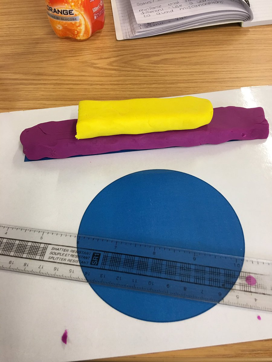 jessgarside95's tweet photo. @HopeTeachers @LiverpoolHopeUK @MahnazSiddiqui  Playdough fractions as part of Maths Focus week at uni 😁 https://t.co/vubGf6sJrM