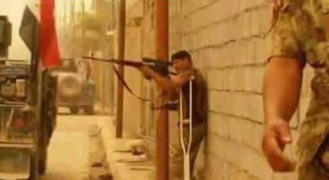 #حشدنا_يحرر_الموصل
#الحشد_حكاية_نصر
#الجيش_العراقي

عكازتك... ترهم حجل 
مو كل ذكر ... ينعد رجل
بس أنت ... يا تاج الزلم
شايل وطن ... بتك رجل