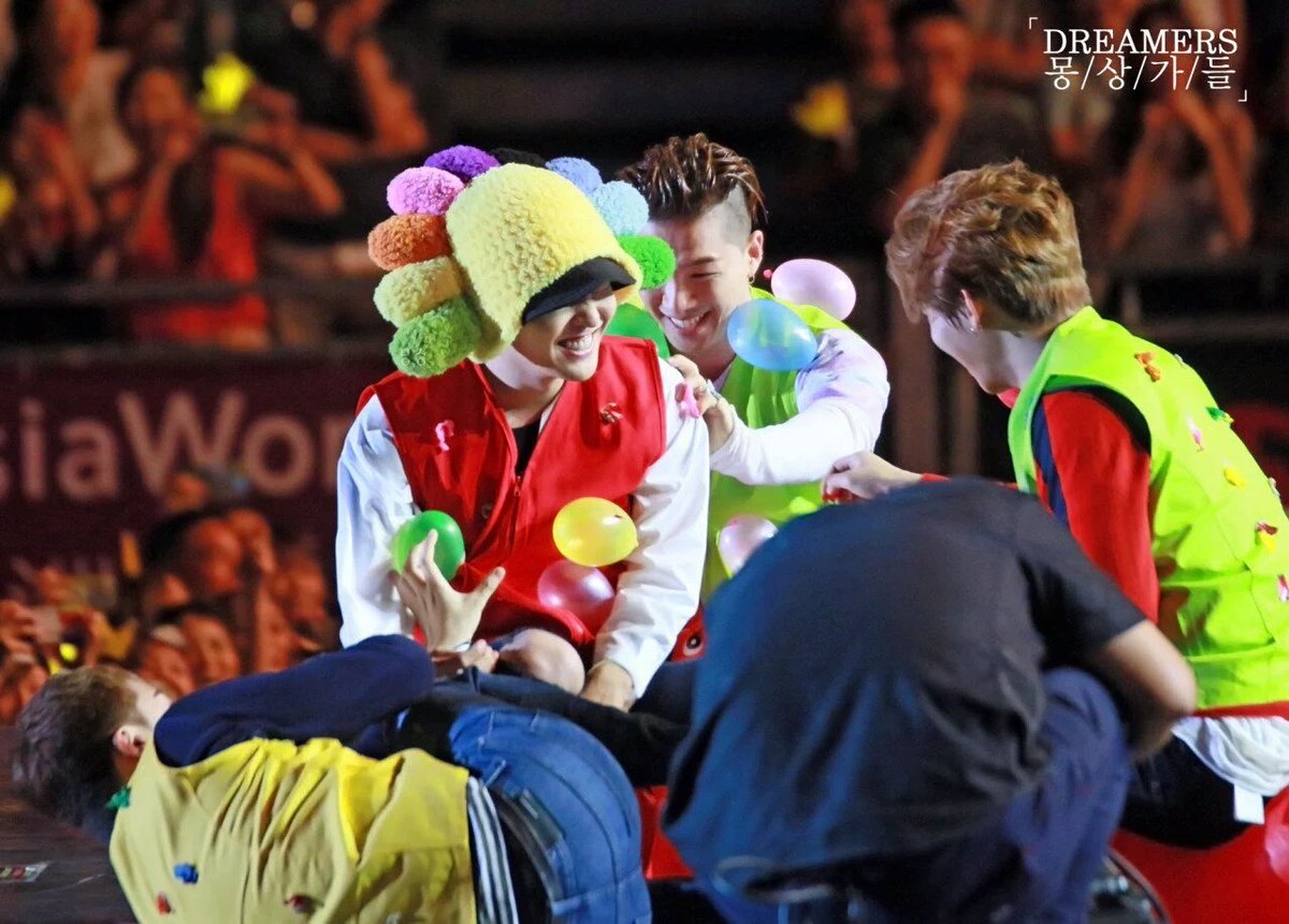 88GDYB88's tweet photo. お花じよんべ💠 #GDYB #TYGD #HappyHalloween (cr.owner) https://t.co/wg7OCbmrZO
