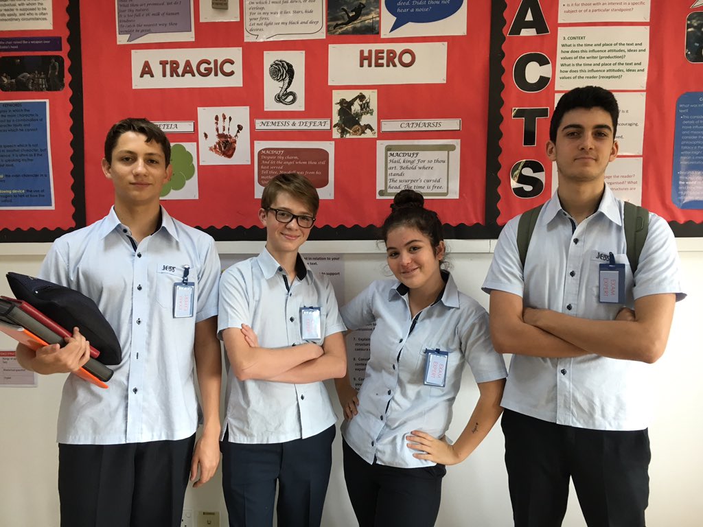 JESSEnglishDept's tweet photo. Y10 Exam Experts mentor their classmates to action their test feedback #JESSDifferentiation #JESSIndependent https://t.co/3mQkA7ehwE