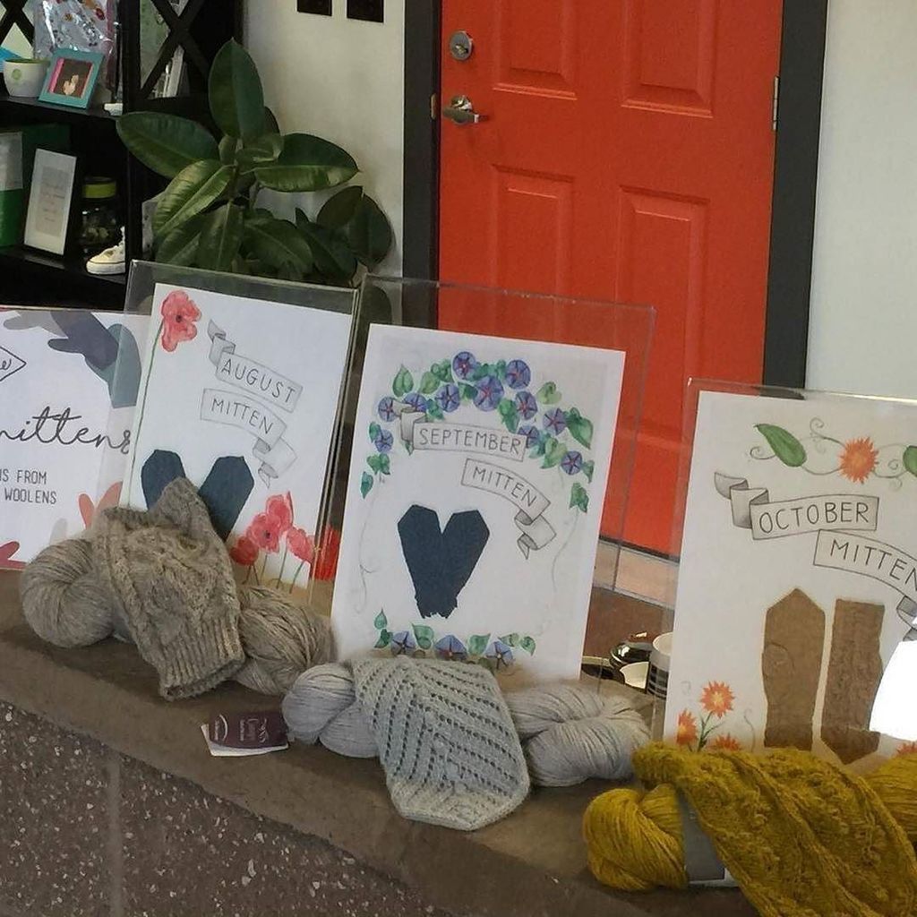 KWoolens's tweet photo. August, September, and October mittens at @knitknitcda. November will be here soon! Thanks… https://t.co/L90ap5DrPe https://t.co/DI0vyj5R5I