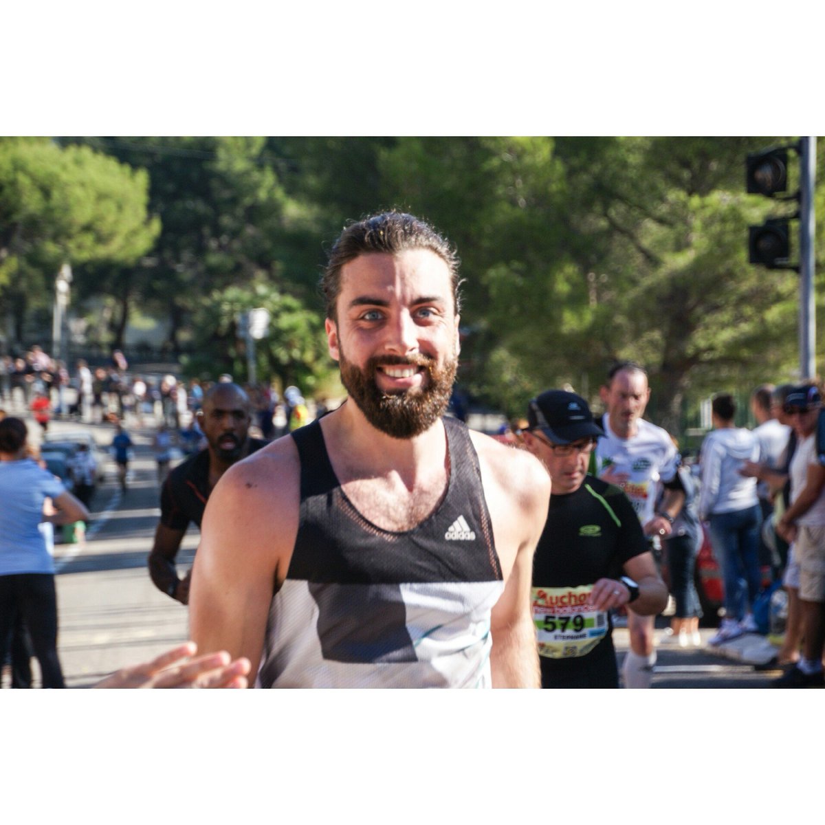 AntoineMigne's tweet photo. Beaucoup de plaisir hier au #MK6 !
Merci à la team suporter @ARChampsElysees 😃

#WhyiRunChampsElysees #WhyiRunParis #adidas #AdidasRunners https://t.co/YYqGrN4CHG