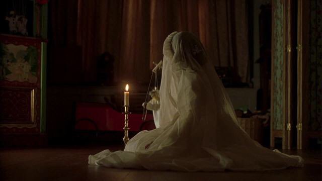 другие фильм 2001 кадры. «другие» (2001) алехандро аменабар. николь кидман 2001. другие фильм 2001 николь кидман. гильермо дель торо николь кидман фильм.