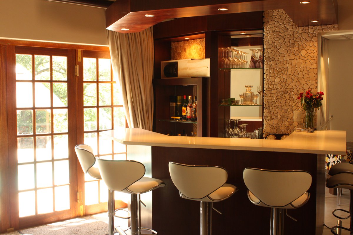 MediBars's tweet photo. Have you ever considered having your very own custom built bar? Mediterranean Bars can build you the bar of your dreams! https://t.co/z8Iy0VITx7