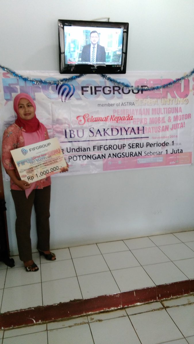 Dwidata_Idaman's tweet photo. Slmt utk Ibu Sakdiyah, salah satu pemenang program FIFGROUP SERU 2016 Dr Cab Kendal Pos Weleri @FIFCLUB https://t.co/4cw9H5uQla