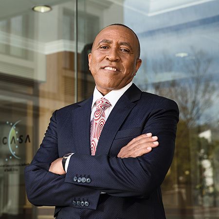 [NOVEMBER ISSUE] ICASA CEO Kayelethu Pongwana aims to transform communications in SA. Find out how: ow.ly/rRkZ305oKcf