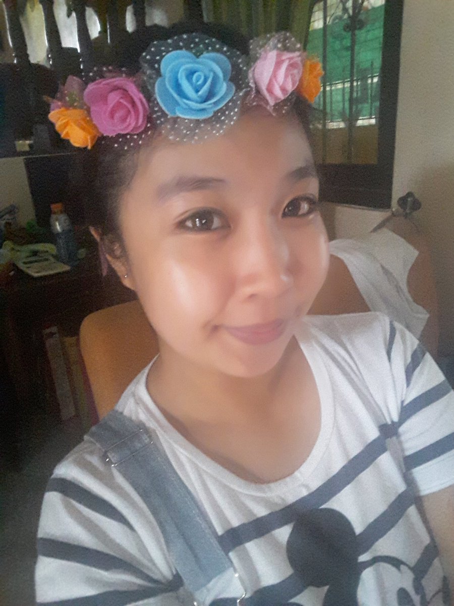MissIstorya's tweet photo. Papasa na ga akong paso @YourHotBully ? Hahaha

#MajubisSeryeChap16 https://t.co/wcFFfMhWIn
