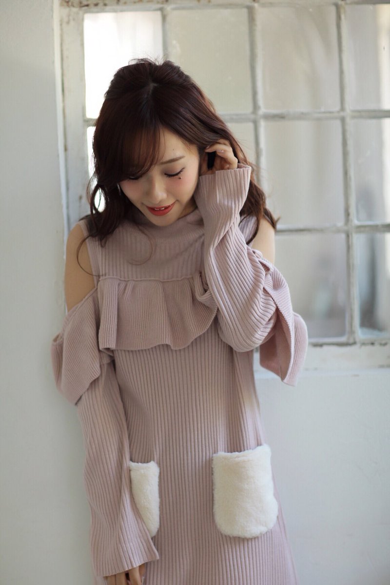 前田希美 情報解禁 Evelyn 前田希美 コラボ商品第6弾が発売されます 肩あきニットワンピ 3カラー ニット スカートのセット 発売日の詳細などは Evelynさんの公式twitterで 気になった方はrt 前田希美 情報解禁 Evelyn 前田希美 コラボ商品第6弾が発売されます 肩あきニットワンピ 3カラー ニット スカートのセット 発売日の詳細などは Evelynさんの公式twitterで 気になった方はrt