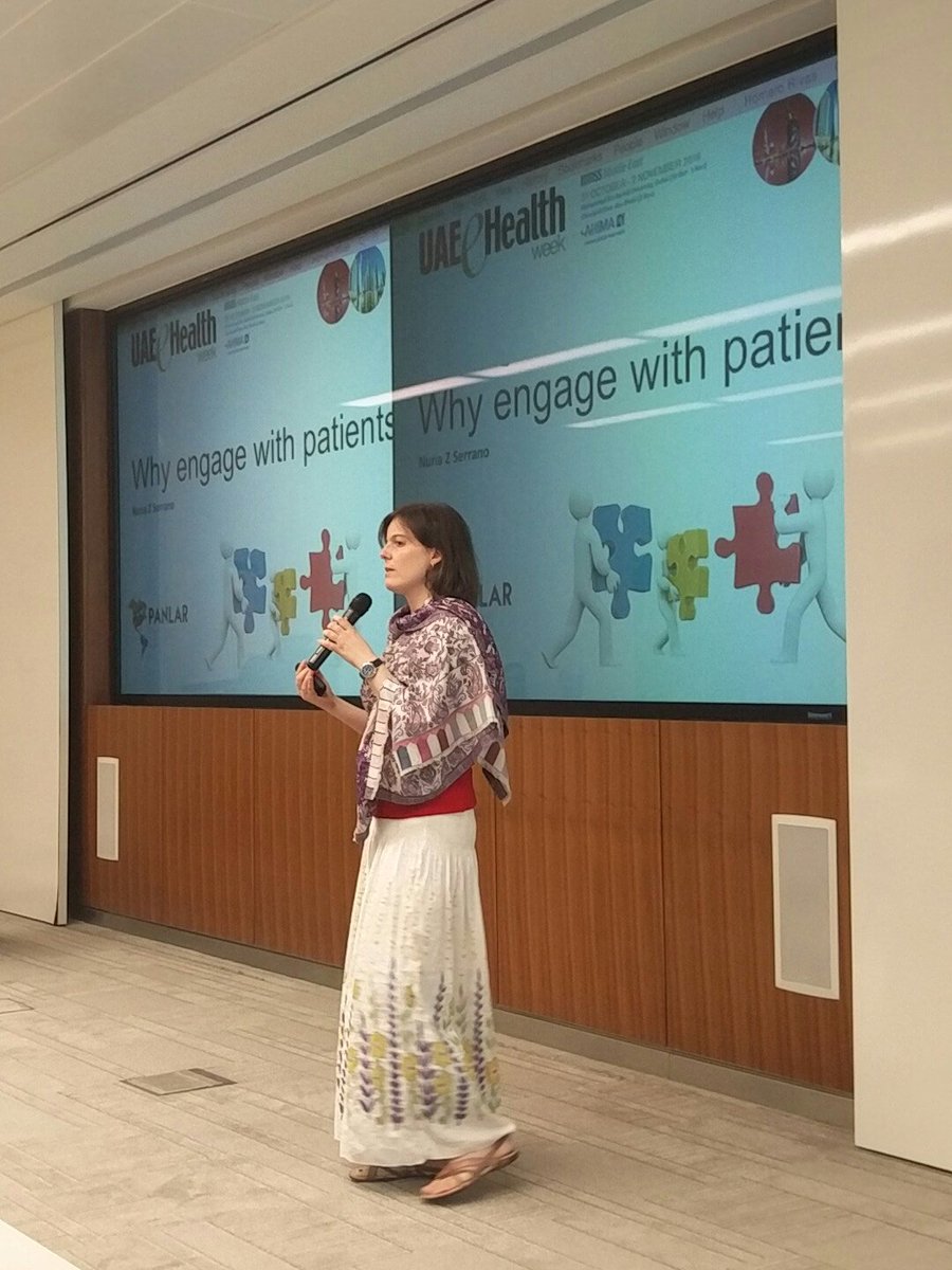mHealthSurgeon's tweet photo. Engaging with patients through #socialmedia @InnovationMBRU Excellent talk by @TuLupus @carvicab #meded https://t.co/mBYaKx18ze