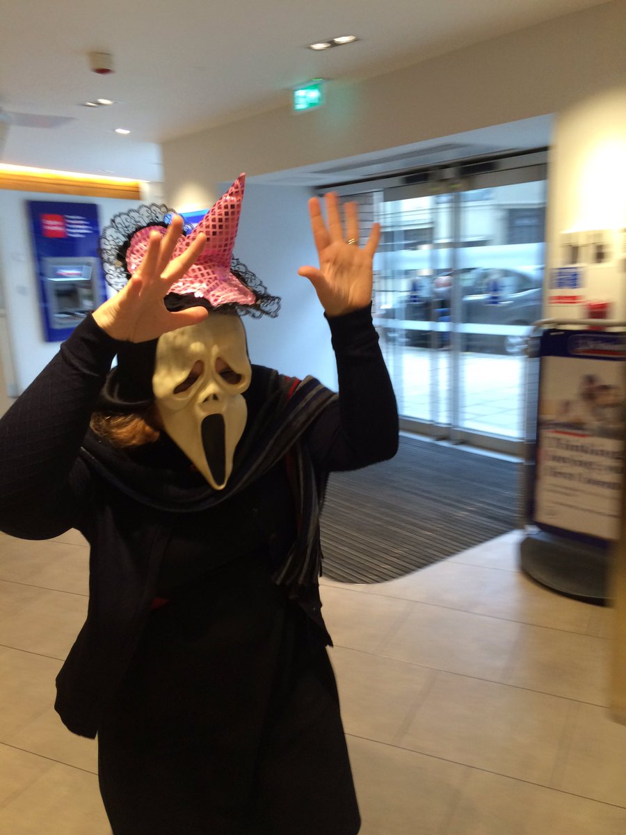 PayneTeri's tweet photo. WSM getting spooky this morning! 👻🕸🎃 @lorrainelockye1 @NBSsouthwest https://t.co/mP0dKK8SoT