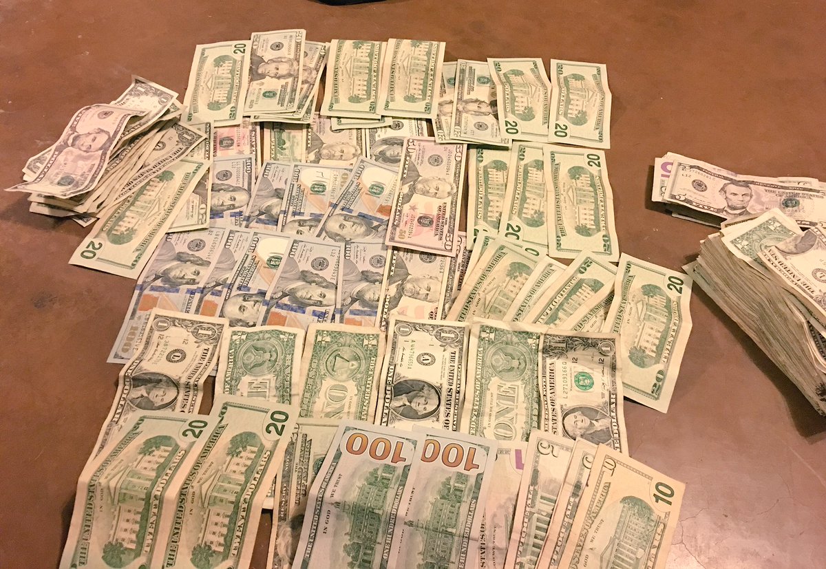XXXPantyDropper's tweet photo. @XxxRatchet Check came in earlier today come join us & get this money #FMLTHAMOVEMENT #MONEYTALK #RUNITUP https://t.co/r1GmnKHuTZ