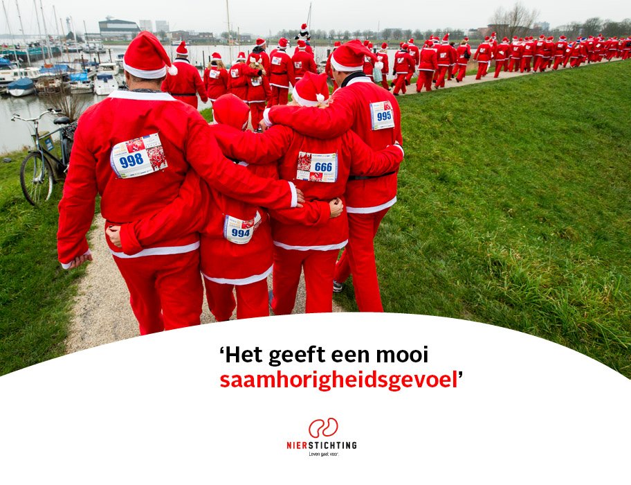 Nierstichting's tweet photo. Tom Oostrom, directeur van de Nierstichting, vertelt wat voor een mooi initiatief de Rotary Santa Run is. https://t.co/fQJ16UmpH0 https://t.co/YUmICZTzWw